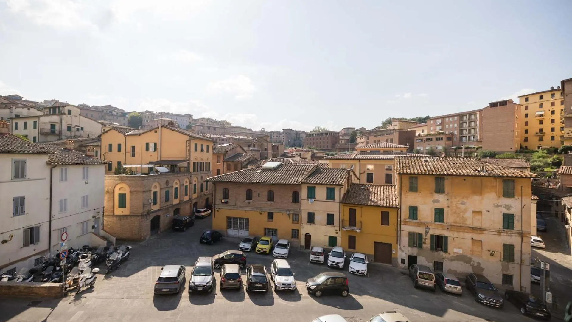 Appartamento Sui Tetti Di Ovile Siena
